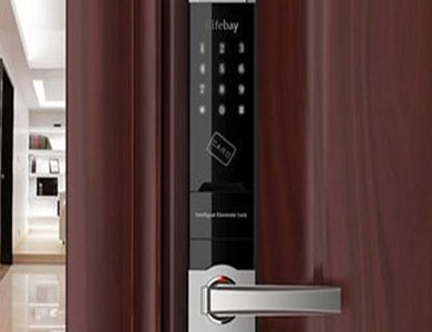 安源24小时上门开锁公司